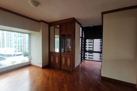 Condominio de 3 dormitorios en Bangkok, Tailandia № 143335 - foto 13