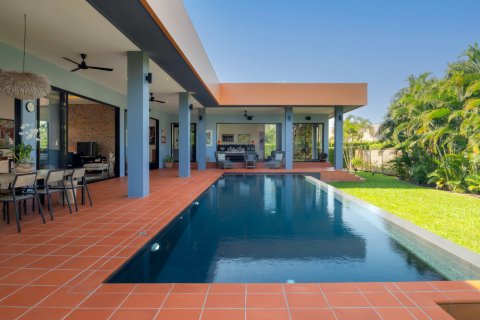 Casa de 3 dormitorios en Hua Hin, Tailandia № 180736 - foto 3