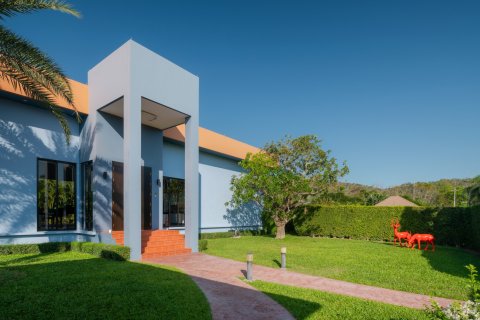 Casa de 3 dormitorios en Hua Hin, Tailandia № 180736 - foto 29