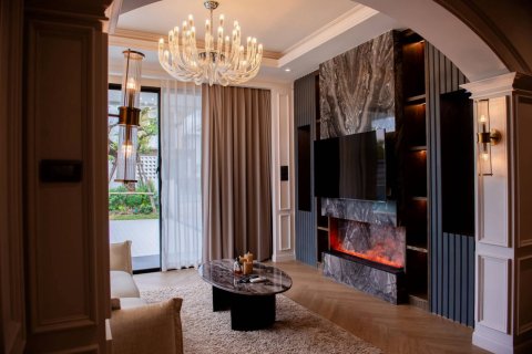 Casa de 4 dormitorios en Hua Hin, Tailandia № 180734 - foto 15