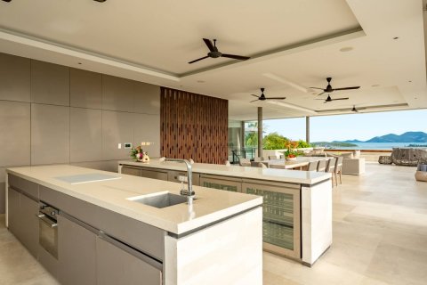 Casa de 6 dormitorios en Ko Samui, Tailandia № 180733 - foto 10