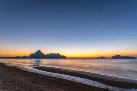 Casa de 6 dormitorios en Prachuap Khiri Khan, Tailandia № 180735 - foto 26