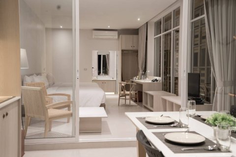 Casa de 6 dormitorios en Prachuap Khiri Khan, Tailandia № 180735 - foto 5