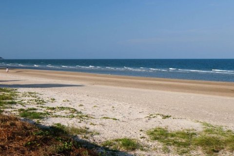 Casa de 6 dormitorios en Prachuap Khiri Khan, Tailandia № 180735 - foto 17