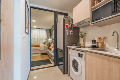 Condominio de 1 dormitorio en Bangkok, Tailandia № 203609 - foto 3