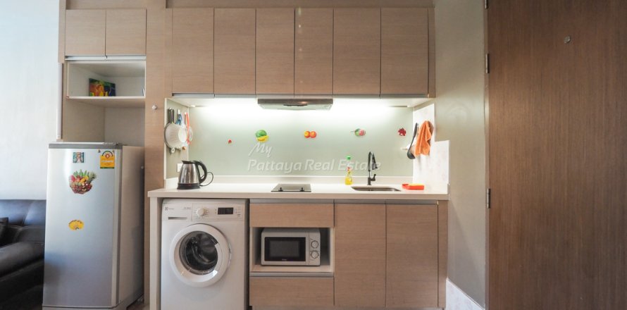 Condominio de 1 dormitorio en Bang Lamung, Tailandia № 205202