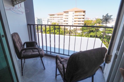 Condominio de 1 dormitorio en Bang Lamung, Tailandia № 205202 - foto 10