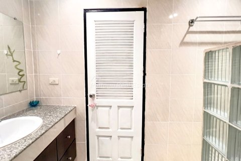 Estudio en el condominio en Bang Lamung, Tailandia № 205201 - foto 9