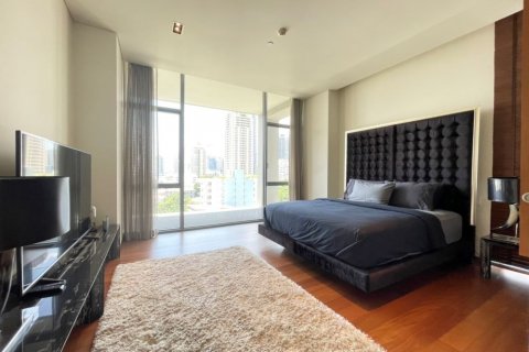 Condominio de 2 dormitorios en Sathon, Bangkok, Tailandia № 133795 - foto 4