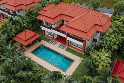 Villa in Phuket, Thailand 4 Schlafzimmer № 133799