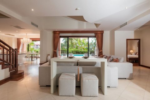 Chalet de 4 dormitorios en Phuket, Tailandia № 133799 - foto 5