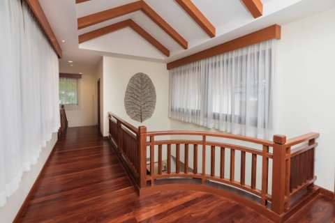 Chalet de 4 dormitorios en Phuket, Tailandia № 133799 - foto 20