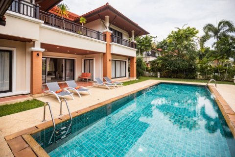 Chalet de 4 dormitorios en Phuket, Tailandia № 133799 - foto 22