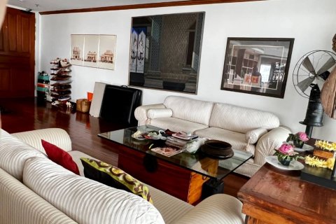 Condominio de 3 dormitorios en Watthana, Bangkok, Tailandia № 133798 - foto 3