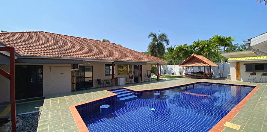 Villa in Pran Buri, Thailand 4 Schlafzimmer № 168365