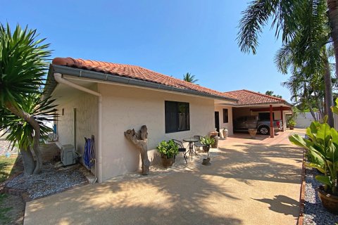Villa in Pran Buri, Thailand 4 Schlafzimmer № 168365 - Foto 8