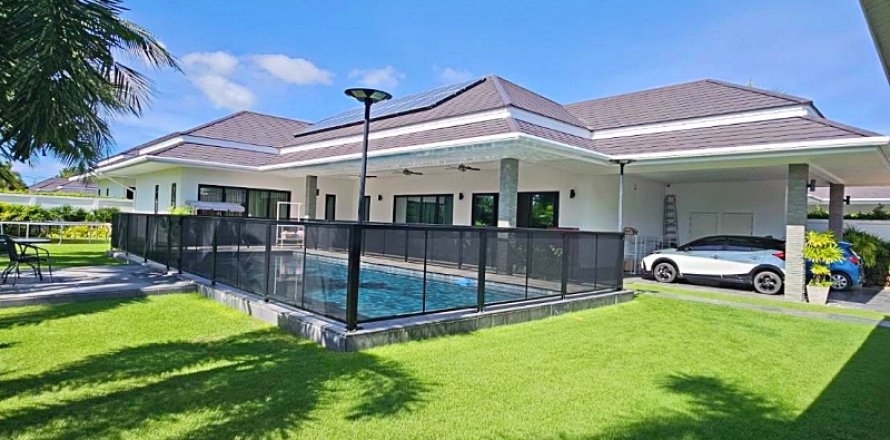 Chalet de 4 dormitorios en Cha-am, Tailandia № 168398