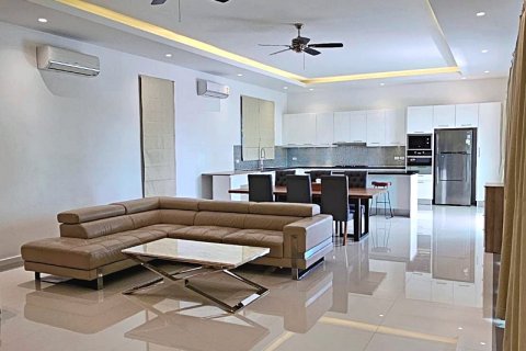 Chalet de 4 dormitorios en Cha-am, Tailandia № 168398 - foto 13