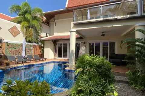 Villa in Pattaya, Thailand 4 Schlafzimmer № 140738