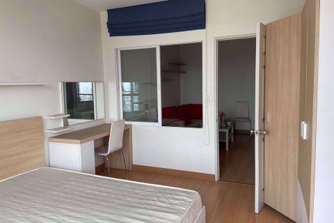 Condominio de 1 dormitorio en Huai Khwang, Bangkok, Tailandia № 48188 - foto 5