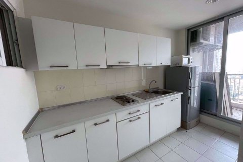 Condominio de 1 dormitorio en Huai Khwang, Bangkok, Tailandia № 48188 - foto 3