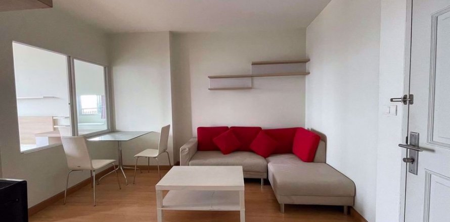 Condominio de 1 dormitorio en Huai Khwang, Bangkok, Tailandia № 48188