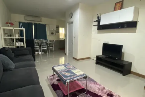 Dúplex de 4 dormitorios en Suan Luang, Bangkok, Tailandia № 169655