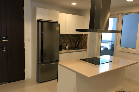 Condominio de 2 dormitorios en Bangkok, Tailandia № 210175