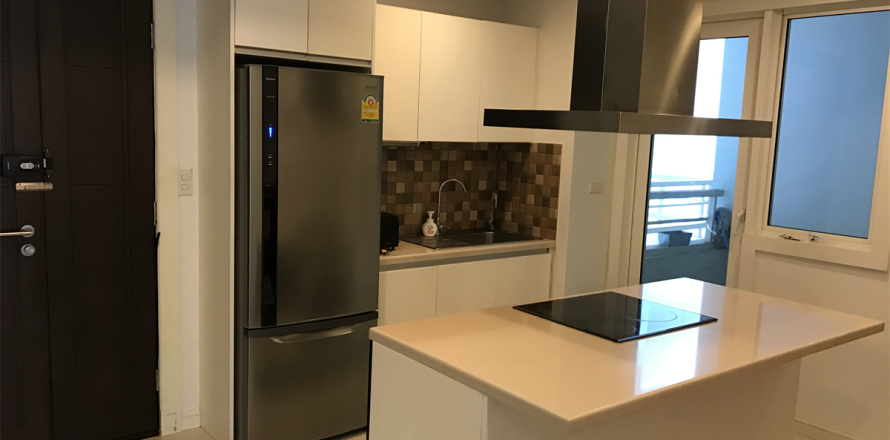 Condominio de 2 dormitorios en Bangkok, Tailandia № 210175