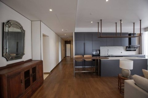 Ático de 3 dormitorios en Bangkok, Tailandia № 153809 - foto 4