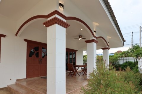 Chalet de 2 dormitorios en Hua Hin, Tailandia № 168405 - foto 6