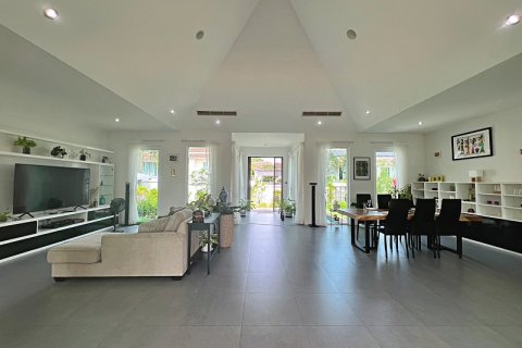 Chalet de 3 dormitorios en Hua Hin, Tailandia № 168401 - foto 21