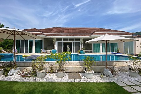 Chalet de 3 dormitorios en Hua Hin, Tailandia № 168401 - foto 3