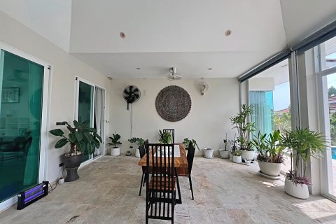 Chalet de 3 dormitorios en Hua Hin, Tailandia № 168401 - foto 19