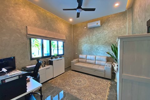 Chalet de 4 dormitorios en Pran Buri, Tailandia № 168403 - foto 20