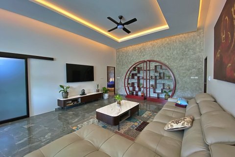 Chalet de 4 dormitorios en Pran Buri, Tailandia № 168403 - foto 15