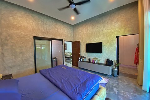 Chalet de 4 dormitorios en Pran Buri, Tailandia № 168403 - foto 24