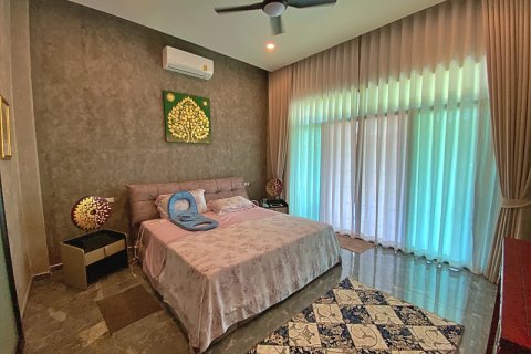 Chalet de 4 dormitorios en Pran Buri, Tailandia № 168403 - foto 27