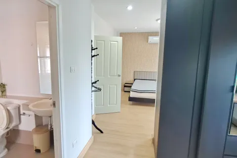 Casa de 4 dormitorios en Pattaya, Tailandia № 173391 - foto 15