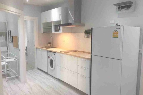 Condominio de 2 dormitorios en Phaya Thai, Bangkok, Tailandia № 183360 - foto 4