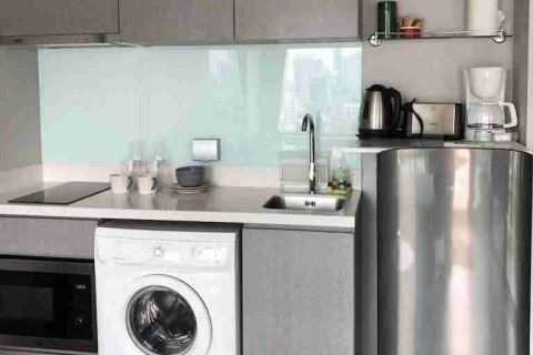 Condominio de 1 dormitorio en Bangkok, Tailandia № 183361 - foto 4