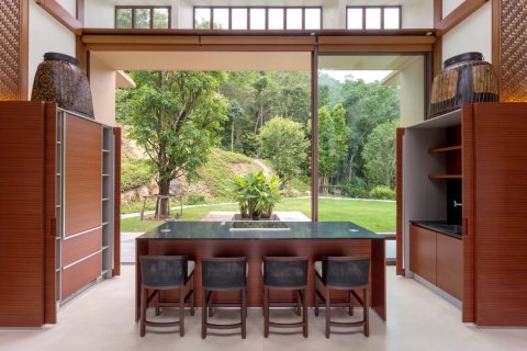 Casa de 6 dormitorios en Kamala, Tailandia № 181081 - foto 8