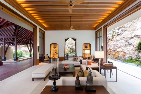 Casa de 6 dormitorios en Kamala, Tailandia № 181081 - foto 9