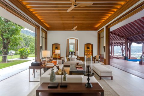 Casa de 6 dormitorios en Kamala, Tailandia № 181081 - foto 11