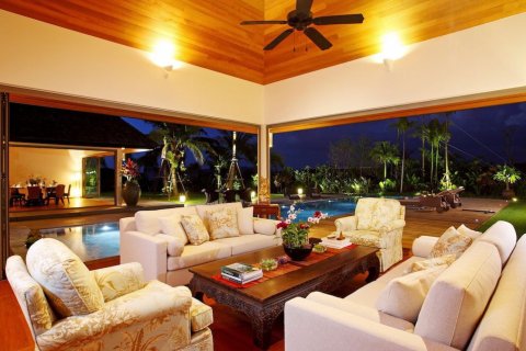Casa de 5 dormitorios en Phuket, Tailandia № 181082 - foto 26