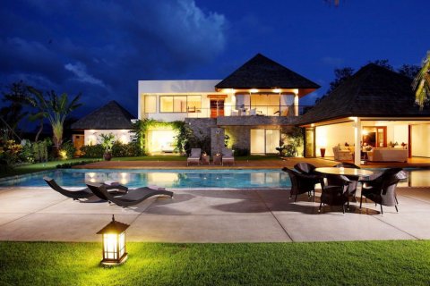 Casa de 5 dormitorios en Phuket, Tailandia № 181082 - foto 17