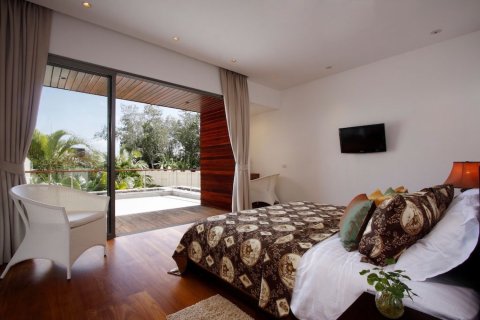 Casa de 5 dormitorios en Phuket, Tailandia № 181082 - foto 15