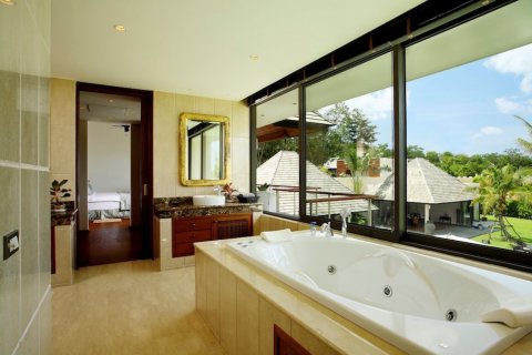Casa de 5 dormitorios en Phuket, Tailandia № 181082 - foto 6