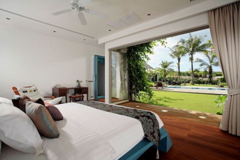 Casa de 5 dormitorios en Phuket, Tailandia № 181082 - foto 10