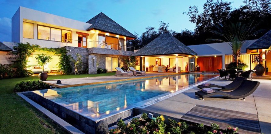 Casa de 5 dormitorios en Phuket, Tailandia № 181082